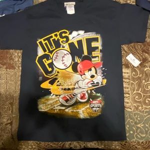 Boys Walt Disney collectible t-shirt